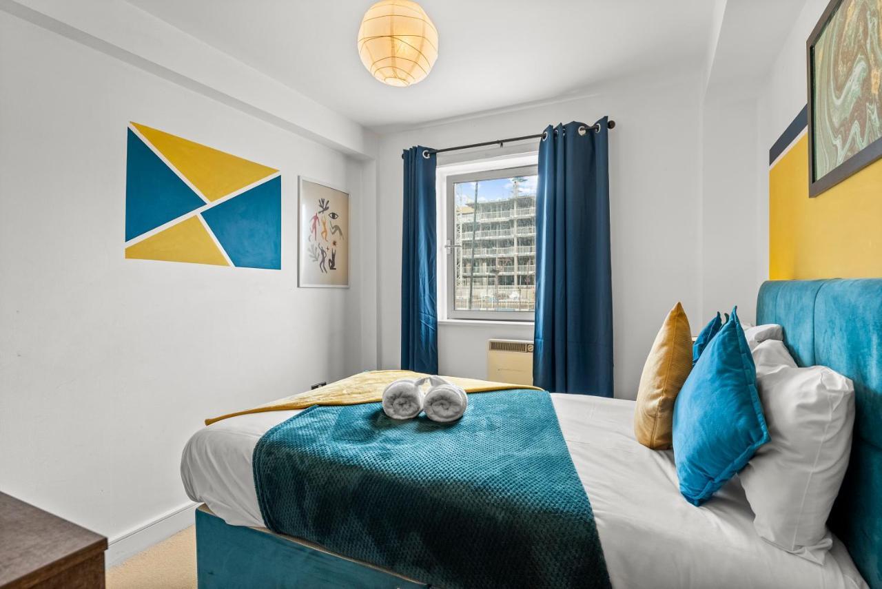Enchanting Abode -sleeps 6 With Balcony! Apartamento
